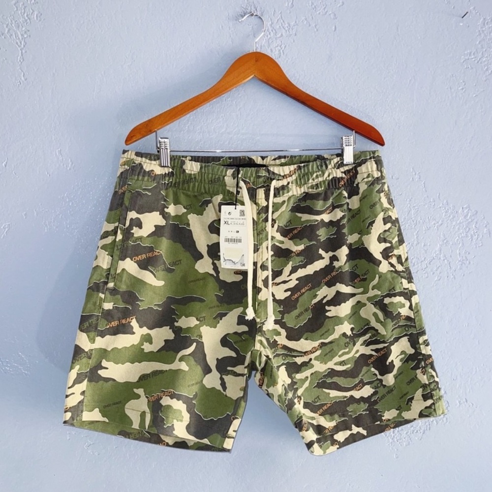 Zara CAMO JEAN SHORTS X-LARGE